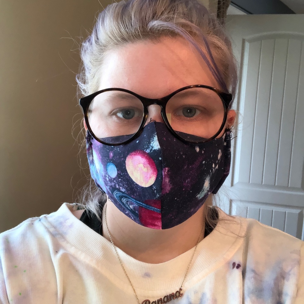 *** Last Blue Face Mask *** - Picture 2 of 2